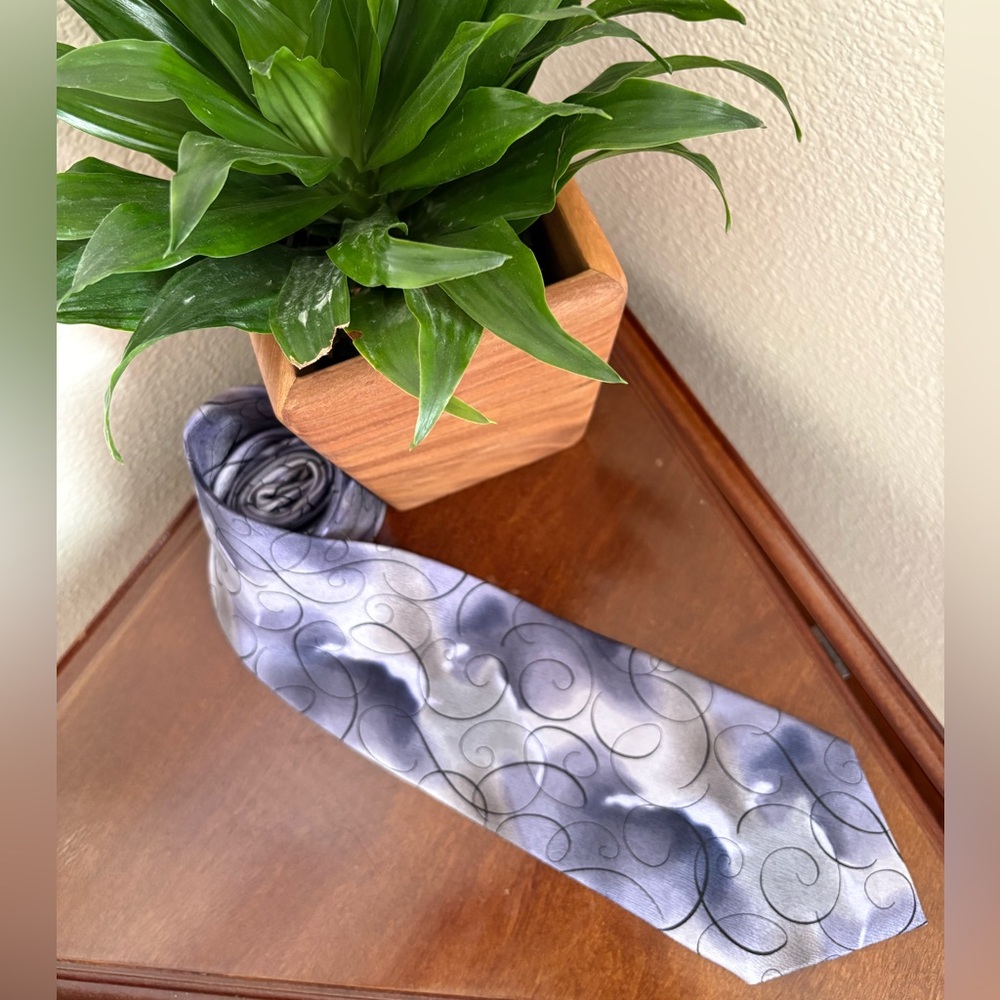 J. Garcia Silver and Gray Swirl Men's Tie